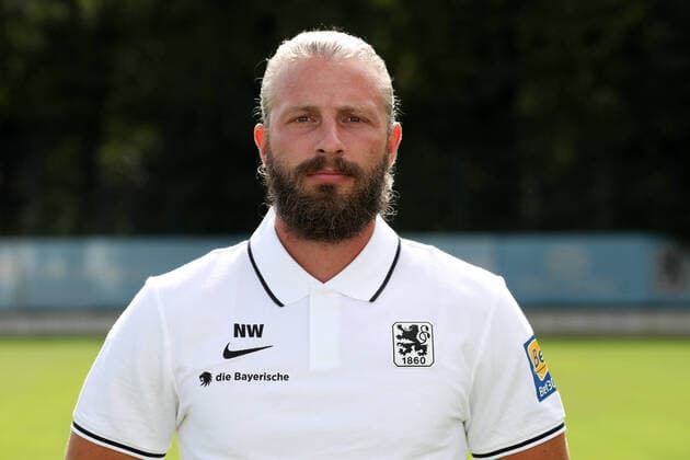 25.08.2020, Fussball 3. Bundesliga, TSV 1860 München Portraitfotos 25.08.2020, Fussball 3. Bundesliga 2020 2021, TSV 1860 München, Porträttermin an der Grünwalderstrasse. Physiotherapeut Nick Wurian (TSV 1860 München) München Deutschland