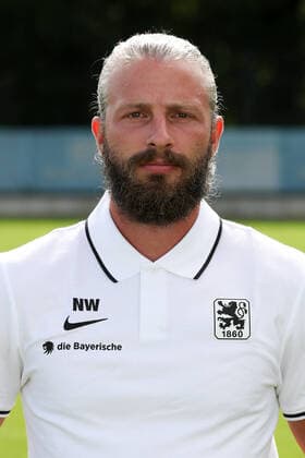 25.08.2020, Fussball 3. Bundesliga, TSV 1860 München Portraitfotos 25.08.2020, Fussball 3. Bundesliga 2020 2021, TSV 1860 München, Porträttermin an der Grünwalderstrasse. Physiotherapeut Nick Wurian (TSV 1860 München) München Deutschland