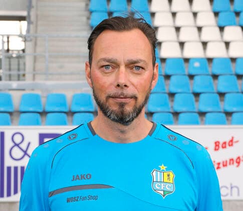 CFC Mannschaftsfoto 27.08.2020 Chemnitz, Stadion an der Gellertstrasse, Fussball , Regionalliga Nordost, CFC Mannschaftsfoto der Saison 2020 2021 Friedrich Ramminger (Physiotherapeut) . Chemnitz Sachsen BRD