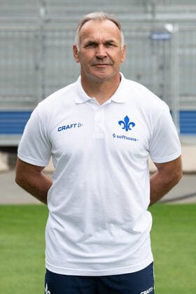 27.08.2020, xfux, Fussball 2.Bundesliga, SV Darmstadt 98, 2.BL, Porträttermin 2020 2021, Fototermin, emonline, emspor, deloka, v.l. Torwarttrainer Uwe Zimmermann; SV Darmstadt 98; 2.BL; Porträttermin 2020 2021 Darmstadt