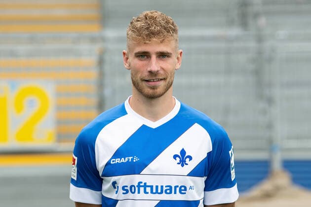 27.08.2020, xfux, Fussball 2.Bundesliga, SV Darmstadt 98, 2.BL, Porträttermin 2020 2021, Fototermin, emonline, emspor, deloka, v.l. Felix Platte; SV Darmstadt 98; 2.BL; Porträttermin 2020 2021 Darmstadt
