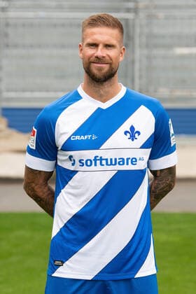 27.08.2020, xfux, Fussball 2.Bundesliga, SV Darmstadt 98, 2.BL, Porträttermin 2020 2021, Fototermin, emonline, emspor, deloka, v.l. Tobias Kempe; SV Darmstadt 98; 2.BL; Porträttermin 2020 2021 Darmstadt