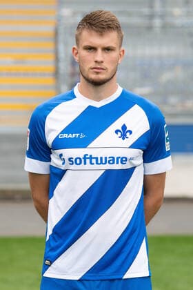 27.08.2020, xfux, Fussball 2.Bundesliga, SV Darmstadt 98, 2.BL, Porträttermin 2020 2021, Fototermin, emonline, emspor, deloka, v.l. Lars Lukas Mai; SV Darmstadt 98; 2.BL; Porträttermin 2020 2021 Darmstadt