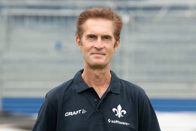 27.08.2020, xfux, Fussball 2.Bundesliga, SV Darmstadt 98, 2.BL, Porträttermin 2020 2021, Fototermin, emonline, emspor, deloka, v.l. Mannschaftsarzt Dr. Ingo Schwinnen; SV Darmstadt 98; 2.BL; Porträttermin 2020 2021 Darmstadt