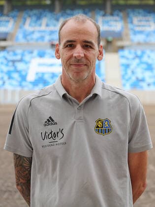 28.08.2020, xklex, Fussball 3.Liga, 1.FC Saarbruecken - Fototermin 2020 21 PortraÌˆttermin 2020 2021, emspor, v.l. Physiotherapeut Paulo da Palma (1.FC Saarbruecken) Saarbruecken