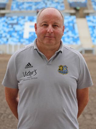 28.08.2020, xklex, Fussball 3.Liga, 1.FC Saarbruecken - Fototermin 2020 21 PortraÌˆttermin 2020 2021, emspor, v.l. Zeugwart Ruediger Schmidt (1.FC Saarbruecken) Saarbruecken