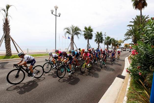 NICE, FRANCE - AUGUST 29 : Peleton during the 7th edition of the 2020 La Course by Le Tour women cycling race, a race of 96 kms with start in Nice Moyen Pays and finish in Nice on August 29, 2020 in Nice, France, 29 08 2020 ( Motordriver Marnik Vansevenant - Photo by Jan De Meuleneir Photo News CYCLISME : Depart Tour de France - etape 1 - 29 08 2020 PHOTONEWS PANORAMIC 