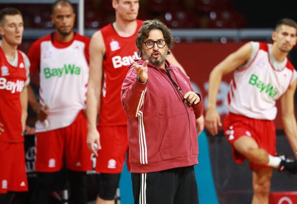 Sport Bilder des Tages Trainer Andrea Trinchieri, Mannschaft, Basketball, 1. Bundesliga, BBL, FC Bayern München, Training im Audi Dome, 29.08.2020 FOTO: Mladen Lackovic