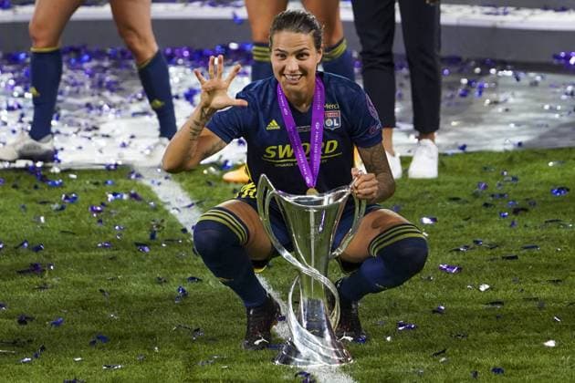 SAN SEBASTIAN, SPAIN, AUG 30: Dzsenifer Marozsan of Lyon celebrates with trophy after winning the UEFA Women?s Champions League football match (Final) between VfL Wolfsburg and Olympique Lyonnais 3-1 Daniela Porcelli SPP VfL Wolfsburg v Olympique Lyonnais 
