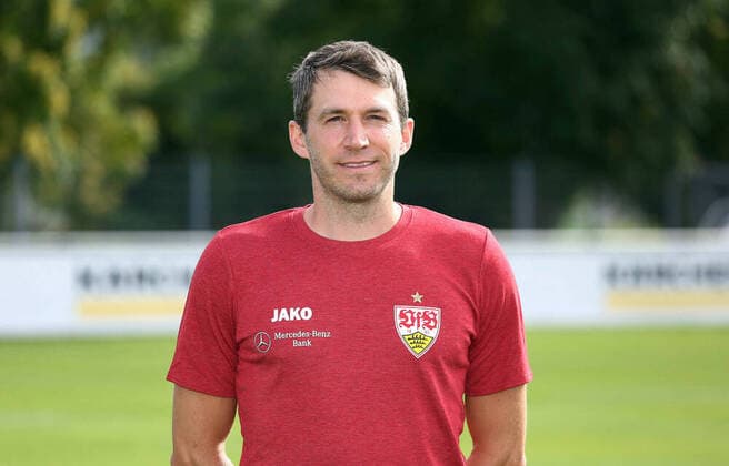 27.08.20 U19 VfB Stuttgart Fototermin Saison 2020 2011 Deutschland, Stuttgart, 27.08.2020, Fussball, A-Junioren Bundesliga Süd Südwest, Saison 2020 2021, U19 VfB Stuttgart Fototermin: Philipp Lang (Athletik-Trainer).