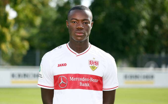 27.08.20 U19 VfB Stuttgart Fototermin Saison 2020 2011 Deutschland, Stuttgart, 27.08.2020, Fussball, A-Junioren Bundesliga Süd Südwest, Saison 2020 2021, U19 VfB Stuttgart Fototermin: Djibril Djeukam Nana.