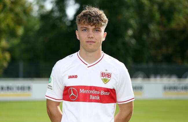 27.08.20 U19 VfB Stuttgart Fototermin Saison 2020 2011 Deutschland, Stuttgart, 27.08.2020, Fussball, A-Junioren Bundesliga Süd Südwest, Saison 2020 2021, U19 VfB Stuttgart Fototermin: Lukas Laupheimer.