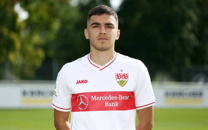 27.08.20 U19 VfB Stuttgart Fototermin Saison 2020 2011 Deutschland, Stuttgart, 27.08.2020, Fussball, A-Junioren Bundesliga Süd Südwest, Saison 2020 2021, U19 VfB Stuttgart Fototermin: Enrique Katsianas.