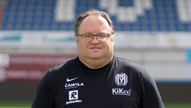 01.09.2020, Hänsch Arena, Meppen, SV Meppen; 3.Liga, Porträttermin 2020 2021, Zeugwart Thomas Geppert; SV Meppen, 3. Liga, Porträttermin 2020 2021, DFL REGULATIONS PROHIBIT ANY USE OF PHOTOGRAPHS AS IMAGE SEQUENCES AND OR QUASI-VIDEO. Meppen Niedersachsen Germany Hänsch Arena
