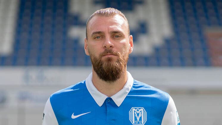 01.09.2020, Hänsch Arena, Meppen, SV Meppen; 3.Liga, Porträttermin 2020 2021, Jeron Al-Hazaimeh; SV Meppen, 3. Liga, Porträttermin 2020 2021, DFL REGULATIONS PROHIBIT ANY USE OF PHOTOGRAPHS AS IMAGE SEQUENCES AND OR QUASI-VIDEO. Meppen Niedersachsen Germany Hänsch Arena