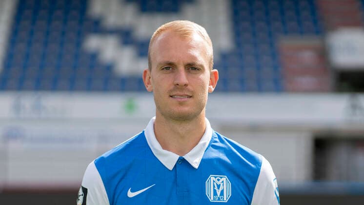 01.09.2020, Hänsch Arena, Meppen, SV Meppen; 3.Liga, Porträttermin 2020 2021, Julius Düker; SV Meppen, 3. Liga, Porträttermin 2020 2021, DFL REGULATIONS PROHIBIT ANY USE OF PHOTOGRAPHS AS IMAGE SEQUENCES AND OR QUASI-VIDEO. Meppen Niedersachsen Germany Hänsch Arena