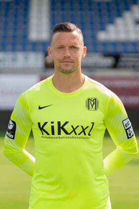 01.09.2020, Hänsch Arena, Meppen, SV Meppen; 3.Liga, Porträttermin 2020 2021, Torwart Erik Domaschke; SV Meppen, 3. Liga, Porträttermin 2020 2021, DFL REGULATIONS PROHIBIT ANY USE OF PHOTOGRAPHS AS IMAGE SEQUENCES AND OR QUASI-VIDEO. Meppen Niedersachsen Germany Hänsch Arena