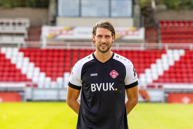 Fabian Giefer, FC Würzburger Kickers, 2. Bundesliga, Porträttermin 2020 2021, Copyright: HMBxMedia xHeikoxBecker