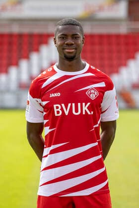 Leroy Kwadwo, FC Würzburger Kickers, 2. Bundesliga, Porträttermin 2020 2021, Copyright: HMBxMedia xHeikoxBecker