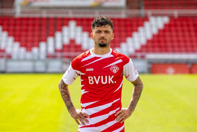 Saliou Sane, FC Würzburger Kickers, 2. Bundesliga, Porträttermin 2020 2021, Copyright: HMBxMedia xHeikoxBecker