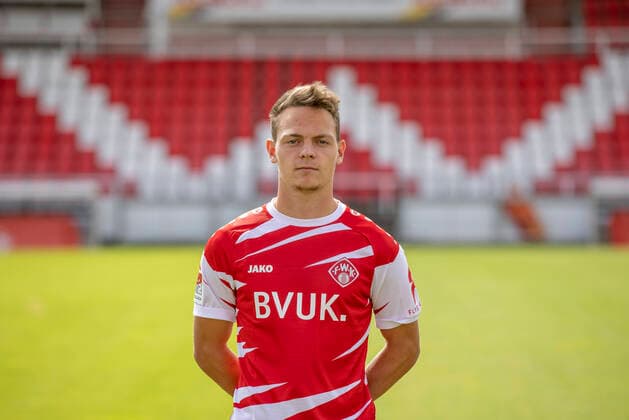 Patrick Sontheimer, FC Würzburger Kickers, 2. Bundesliga, Porträttermin 2020 2021, Copyright: HMBxMedia xHeikoxBecker