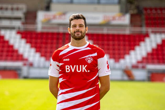 Luca Pfeiffer, FC Würzburger Kickers, 2. Bundesliga, Porträttermin 2020 2021, Copyright: HMBxMedia xHeikoxBecker