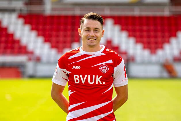 Florian Flecker, FC Würzburger Kickers, 2. Bundesliga, Porträttermin 2020 2021, Copyright: HMBxMedia xHeikoxBecker