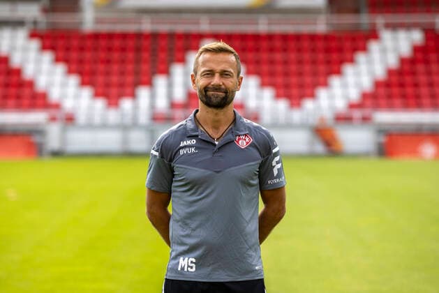 Michael Schiele (Trainer), FC Würzburger Kickers, 2. Bundesliga, Porträttermin 2020 2021, Copyright: HMBxMedia xHeikoxBecker