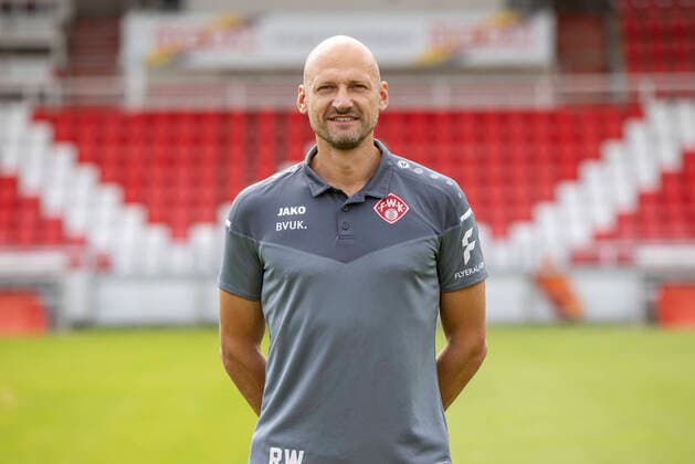 Robert Wulnikowski (Torwart-Trainer), FC Würzburger Kickers, 2. Bundesliga, Porträttermin 2020 2021, Copyright: HMBxMedia xHeikoxBecker