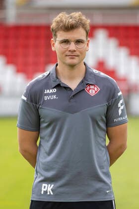 Philipp Kunz (Athletik-Trainer), FC Würzburger Kickers, 2. Bundesliga, Porträttermin 2020 2021, Copyright: HMBxMedia xHeikoxBecker