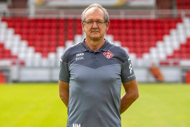 Norbert Mahler (Teammanager), FC Würzburger Kickers, 2. Bundesliga, Porträttermin 2020 2021, Copyright: HMBxMedia xHeikoxBecker
