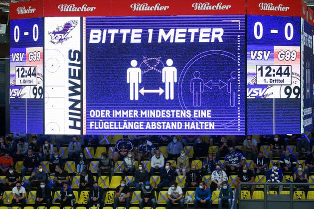 Bilder des Jahres 2020, Sport 09 September Sport Themen der Woche KW36 Sport Bilder des Tages Ice hockey, Eishockey - ICEHL, VSV vs 99ers, test match VILLACH,AUSTRIA,03.SEP.20 - ICE HOCKEY - ICEHL, bet-at-home ICE Hockey League, VSV Villach vs Graz 99ers, test match. Image shows the scoreboard. GEPAxpictures xDanielxGoetzhaber