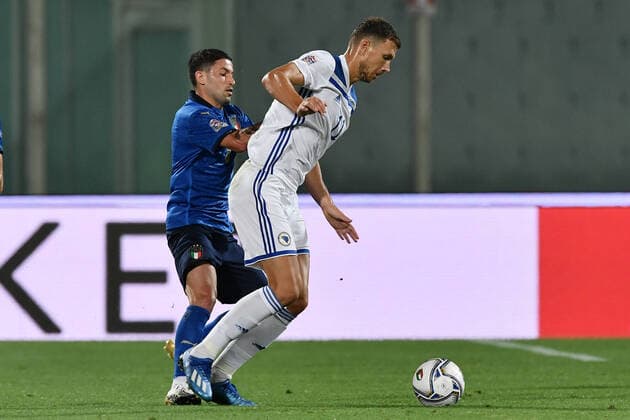 Fußball, Nations League, Italien - Bosnien-Herzegowina Db Firenze 04 09 2020 - Uefa Nations League Italia-Bosnia Erzegovina foto Daniele Buffa Image nella foto: Edin Dzeko-Stefano Sensi 