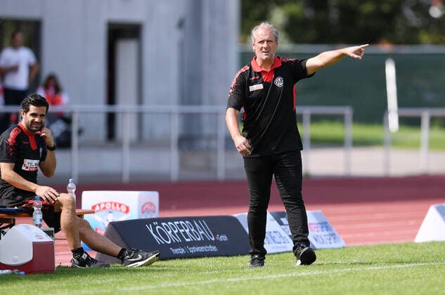 Fussball Regionalliga Suedwest 2020 2021 05.09.2020 TSG Balingen - VfR Aalen Trainer Roland Seitz (re, VfR Aalen)