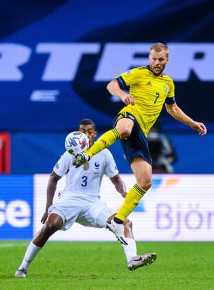 200905 Presnel Kimpembe of France and Sebastian Larsson of Sweden during the Nations League football match between Sweden and France on September 5, 2020 in Stockholm. Photo: Joel Marklund BILDBYRAN kod JM JM0013 bbeng fotboll fotball football soccer landskamp nations league sverige sweden sverige a frankrike france Copyright: JOELxMARKLUND BB200905JM015