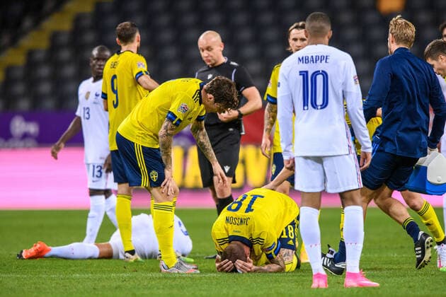Sport Bilder des Tages 200905 Pontus Jansson of Sweden in pain during the Nations League football match between Sweden and France on September 5, 2020 in Stockholm. Photo: Joel Marklund BILDBYRAN kod JM JM0013 bbeng fotboll fotball football soccer landskamp nations league sverige sweden sverige a frankrike france ont skada Copyright: JOELxMARKLUND BB200905JM023