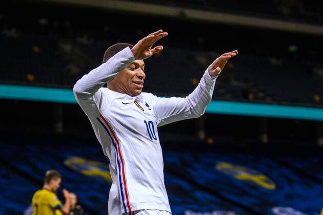 200905 Kylian MbappÃ of France celebrates after scoring 0-1 during the Nations League football match between Sweden and France on September 5, 2020 in Stockholm. Photo: Joel Marklund BILDBYRAN kod JM JM0013 bbeng fotboll fotball football soccer landskamp nations league sverige sweden sverige a frankrike france jublar jubel Copyright: JOELxMARKLUND BB200905JM050