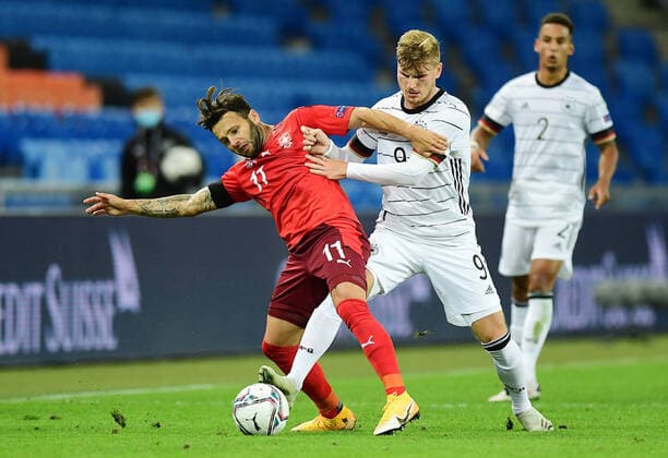 Fussball v.l. Renato Steffen, Timo Werner (Deutschland) Basel, 06.09.2020, Fussball, UEFA Nations League, Gruppenphase, Schweiz - Deutschland Basel Johan Cruijff ArenA Schweiz