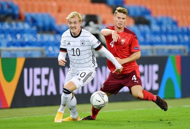 Fussball v.l. Julian Brandt (Deutschland), Nico Elvedi Basel, 06.09.2020, Fussball, UEFA Nations League, Gruppenphase, Schweiz - Deutschland Basel Johan Cruijff ArenA Schweiz