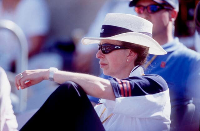 OLYMPIC EQUESTRIAN, (EQU254) Sydney Olympic Games, Olympische Spiele, Olympia, OS September 2000. Princess Anne spectates at the Showjumping (Dean Lewins AAP Image) NO ARCHIVING, EDITORIAL USE ONLY, NO USE IN BOOKS WITHOUT CONSENT SYDNEY AUS  Copyright: xDEANxLEWINSx 0104103386st