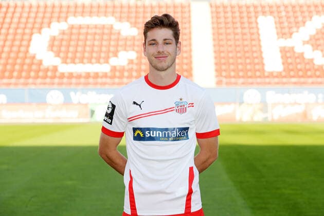 Teampraesentation Zwickau Fussball 3.Liga Leon Jensen; FSV Zwickau; 2.Bundesliga, Porträttermin 2020 2021 , Zwickau, 07.09.2020, Stadion Zwickau, Fussball ,