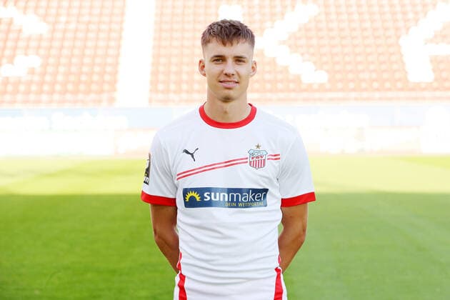 Teampraesentation Zwickau Fussball 3.Liga Dustin Willms; FSV Zwickau; 2.Bundesliga, Porträttermin 2020 2021 , Zwickau, 07.09.2020, Stadion Zwickau, Fussball ,