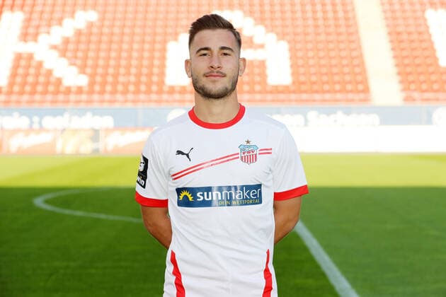 Teampraesentation Zwickau Fussball 3.Liga Can Coskun; FSV Zwickau; 2.Bundesliga, Porträttermin 2020 2021 , Zwickau, 07.09.2020, Stadion Zwickau, Fussball ,
