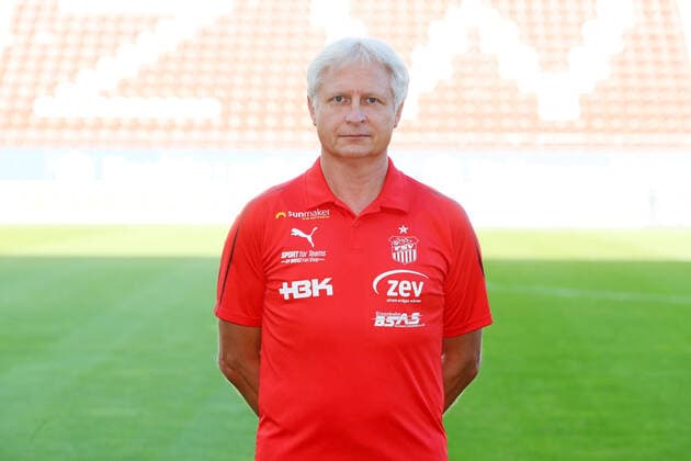 Teampraesentation Zwickau Fussball 3.Liga Mannschaftsarzt Dr. med. Bernhard Karich; FSV Zwickau; 2.Bundesliga, Porträttermin 2020 2021 , Zwickau, 07.09.2020, Stadion Zwickau, Fussball ,