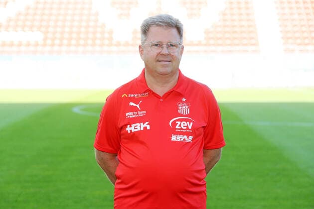 Teampraesentation Zwickau Fussball 3.Liga Mannschaftsarzt Dr. Reinhold Müller Mueller; FSV Zwickau; 2.Bundesliga, Porträttermin 2020 2021 , Zwickau, 07.09.2020, Stadion Zwickau, Fussball ,