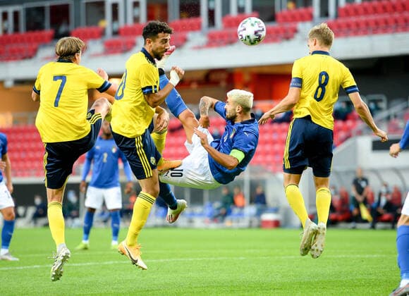 Italy s Patric Cutrone tries to control the ball during the U21, U 21 European Championships qualifiaction soccer match between Sweden and Italy at Guldfageln Arena in Kalmar, Sweden, on Sept. 08, 2929. KALMAR SWEDEN x10760x