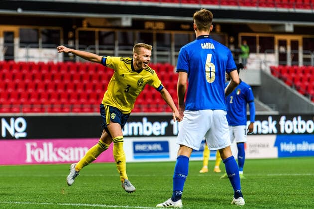 200908 Gustav Henriksson of Sweden celebrates the 3-0 goal during the UEFA European Under-21 Qualifier football match between Sweden and Italy on September 8, 2020 in Kalmar. Photo: Petter Arvidson BILDBYRAN kod PA PA0058 fotball football fotboll soccer european under-21 qualifier em-kval U21, U 21 sverige sweden italien italy UEFA EURO, EM, Europameisterschaft,Fussball under-21 qualifier jubel Copyright: PETTERxARVIDSON BB200908PA058