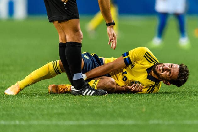 200908 Daleho Irandust of Sweden in pain during the UEFA European Under-21 Qualifier football match between Sweden and Italy on September 8, 2020 in Kalmar. Photo: Petter Arvidson BILDBYRAN kod PA PA0058 fotball football fotboll soccer european under-21 qualifier em-kval U21, U 21 sverige sweden italien italy UEFA EURO, EM, Europameisterschaft,Fussball under-21 qualifier depp skada Copyright: PETTERxARVIDSON BB200908PA064