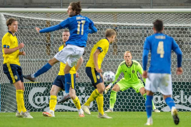 200908 Goalkeeper Pontus Dahlberg of Sweden during the UEFA European Under-21 Qualifier football match between Sweden and Italy on September 8, 2020 in Kalmar. Photo: Petter Arvidson BILDBYRAN kod PA PA0058 fotball football fotboll soccer european under-21 qualifier em-kval U21, U 21 sverige sweden italien italy UEFA EURO, EM, Europameisterschaft,Fussball under-21 qualifier Copyright: PETTERxARVIDSON BB200908PA173