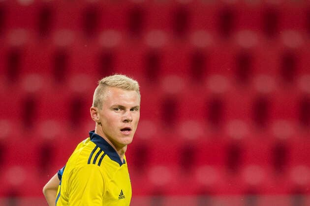 200908 Edvin Crona of Sweden during the UEFA European Under-21 Qualifier football match between Sweden and Italy on September 8, 2020 in Kalmar. Photo: Petter Arvidson BILDBYRAN kod PA PA0058 fotball football fotboll soccer european under-21 qualifier em-kval U21, U 21 sverige sweden italien italy UEFA EURO, EM, Europameisterschaft,Fussball under-21 qualifier Copyright: PETTERxARVIDSON BB200908PA189
